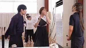 着衣セックス画像_08