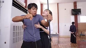 着衣セックス画像_09