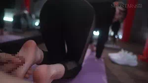 着衣セックス画像_02