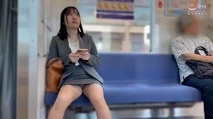 着衣セックス画像_44
