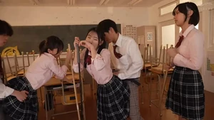 着衣セックス画像_55
